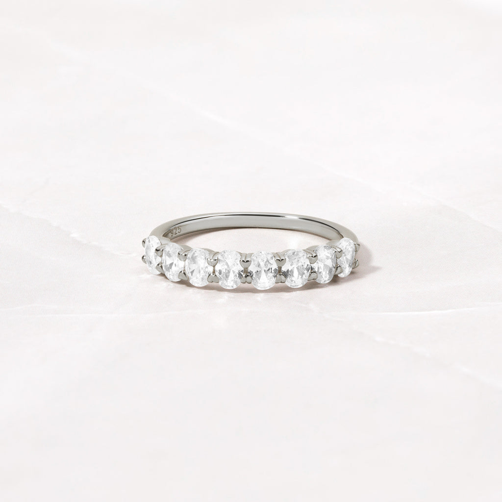 Oval Diamond Ring, Stacking Ring, Diamond Band, Wedding Band, Minimalist Ring, Dainty Ring, Stackable Ring, Gift for Her, CZ Ring, Ring