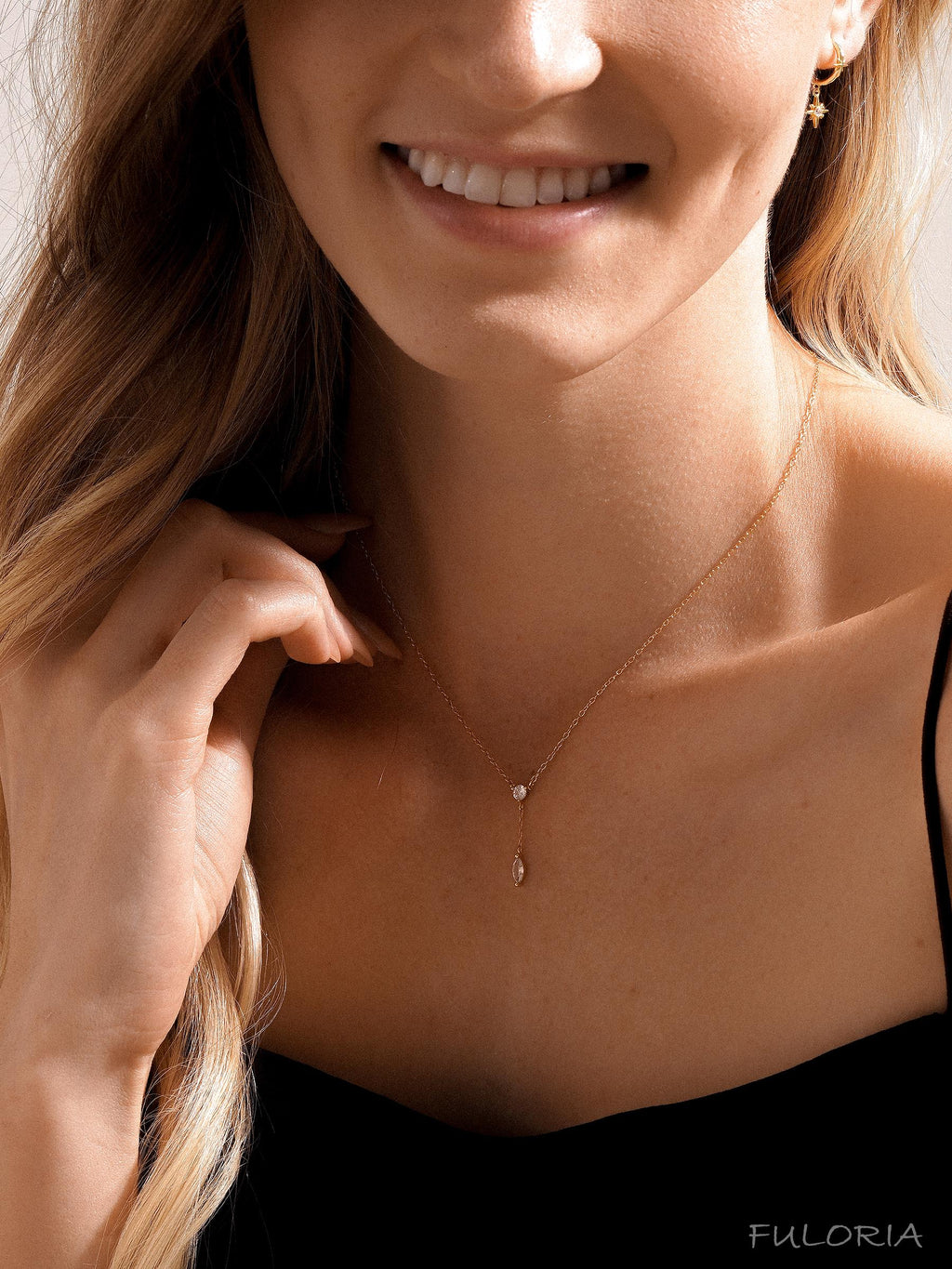 Dainty Diamond Necklace, Crystal Charm Necklace, Minimalist Diamond Dangle Necklace, Women Necklace, Wedding Gifts, Bridesmaid Gifts for Her