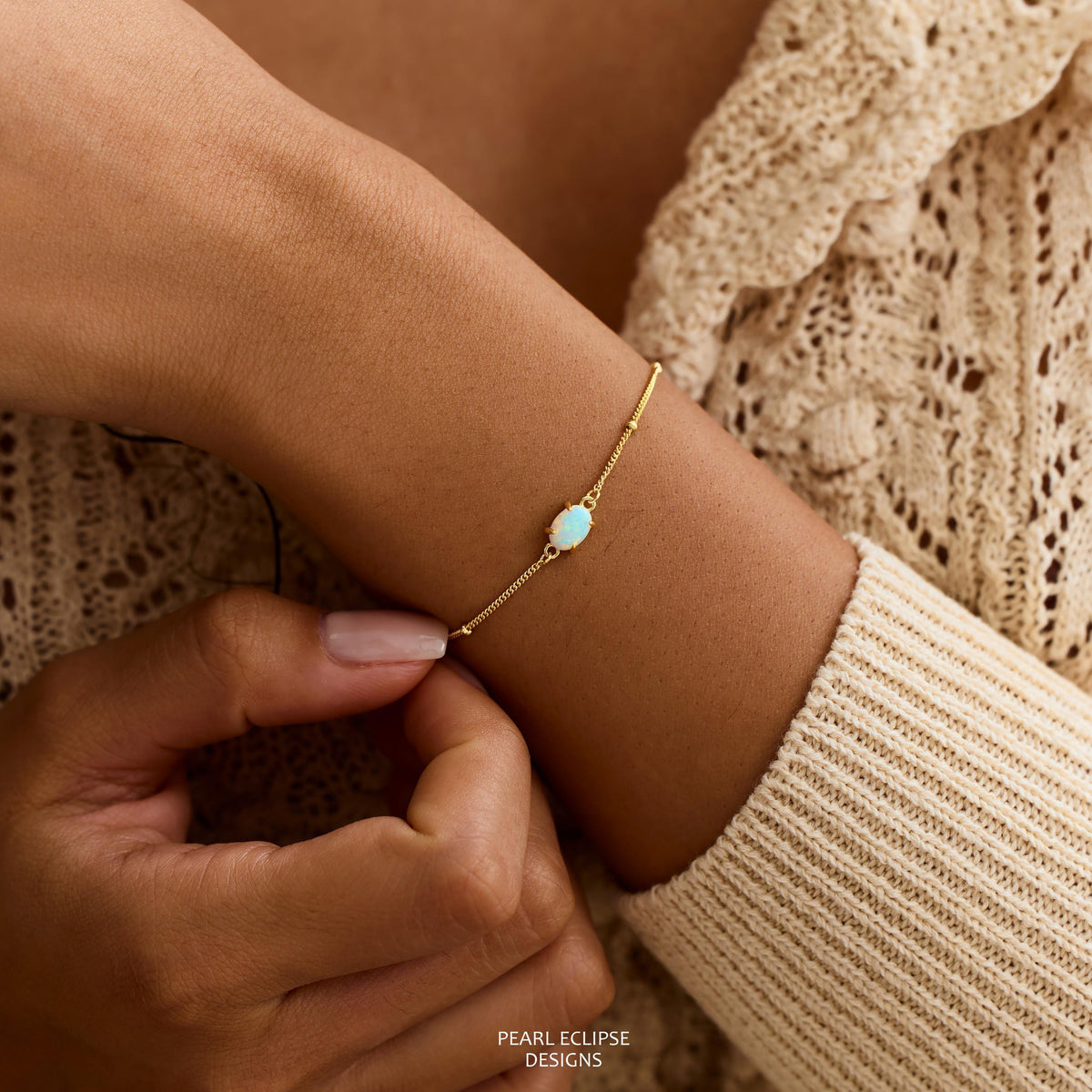 Opal Bracelet, Dainty Opal Jewelry, Minimalist Gold Beaded Chain, October Birthstone, Elegant Mom Bracelet, Gift for mom, Charming Jewelry