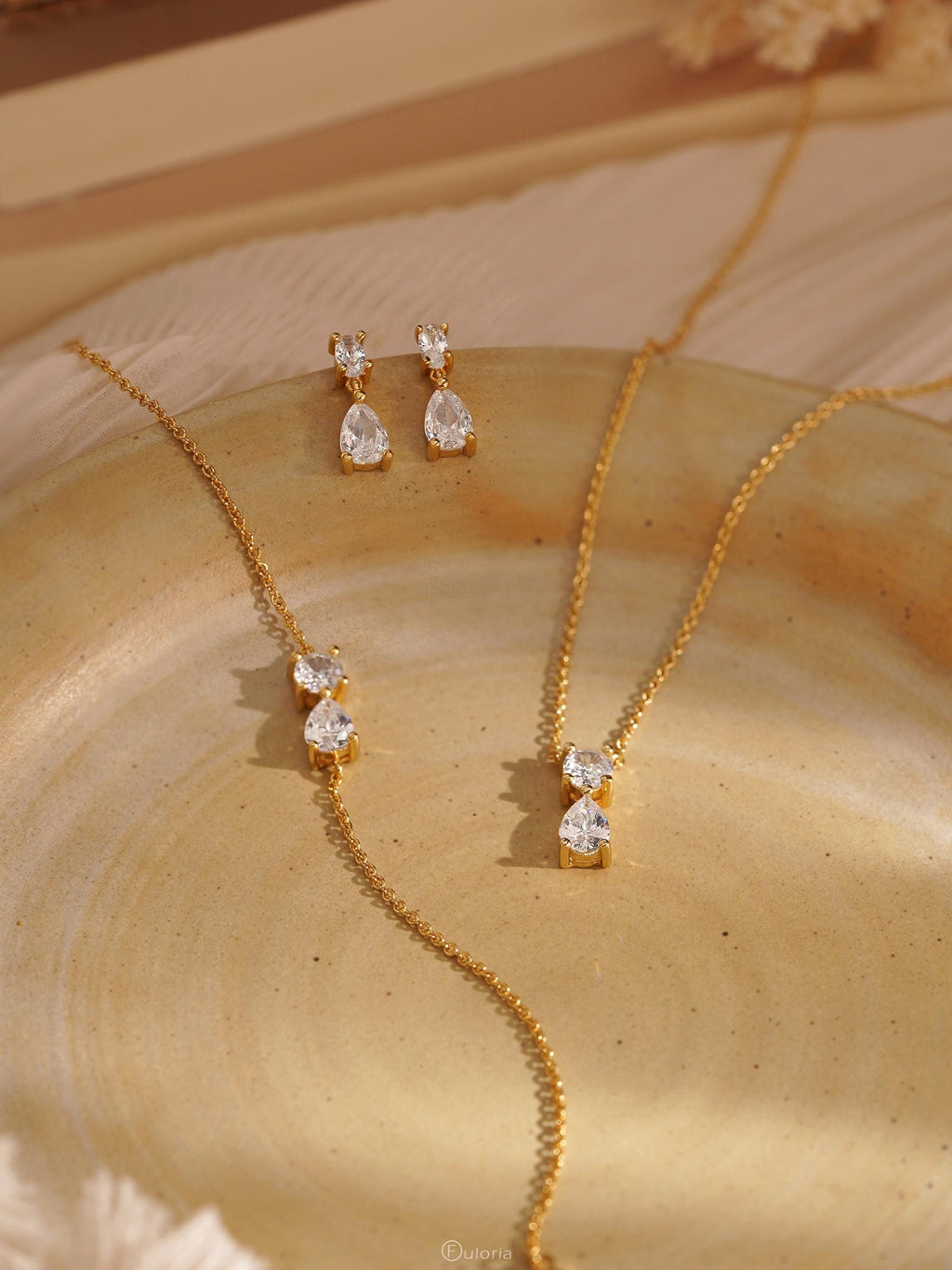 Minimalist Diamond Jewelry Set, Wedding Jewellry Set of Earrings Necklace Bracelet, Diamond Jewelry, Bridesmaid Gift, Bridal Gift for Her