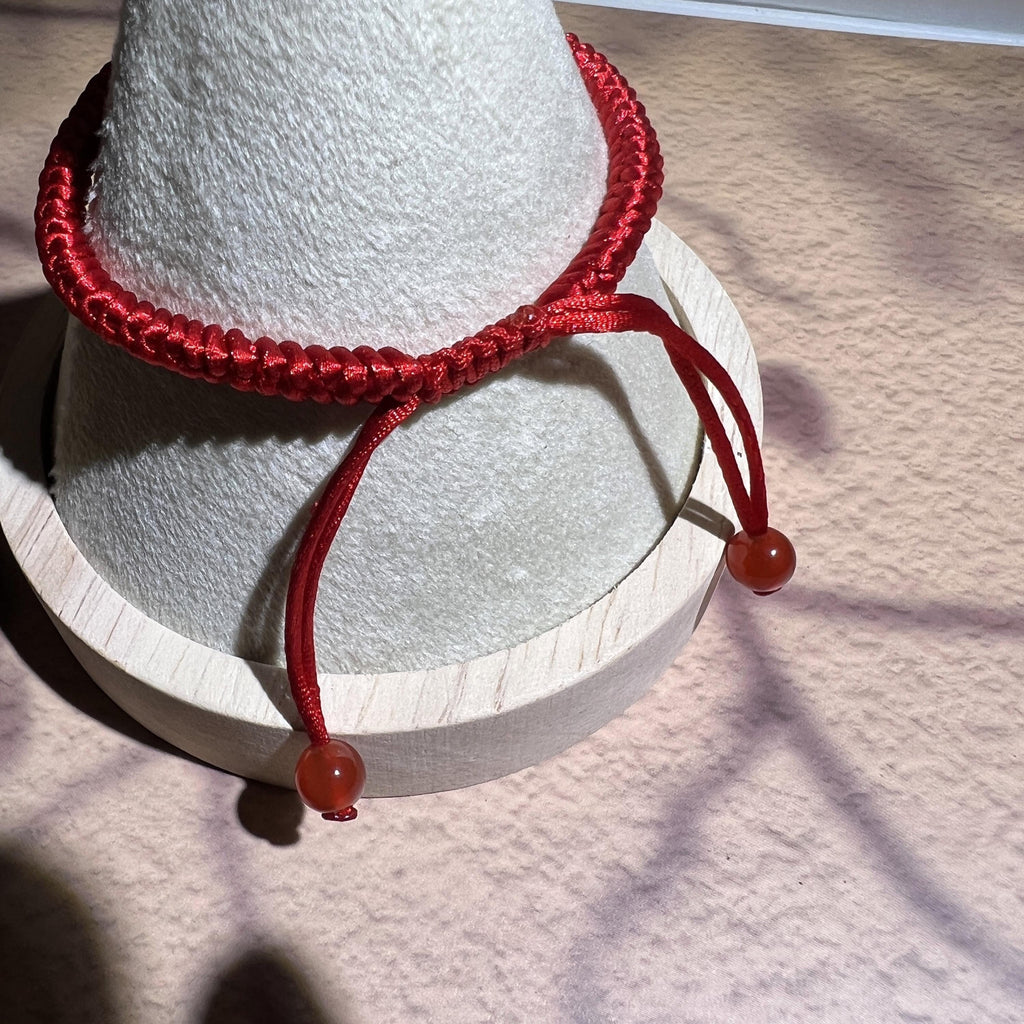 Pixiu Red String Bracelet for Abundance | 2026 Zodiac Talisman for Tiger, Dog, Goat | Waterproof & Non-Tarnish
