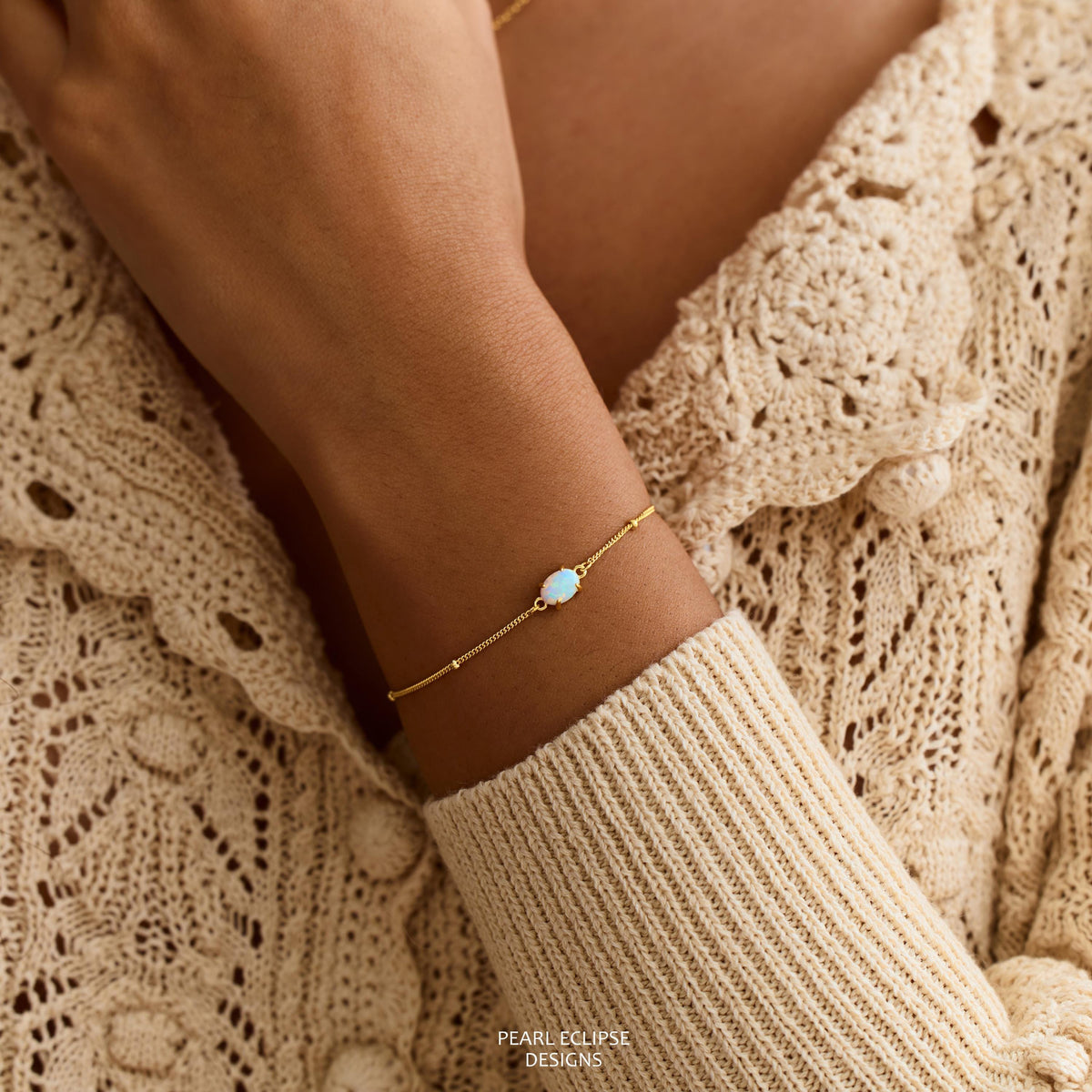 Opal Bracelet, Dainty Opal Jewelry, Minimalist Gold Beaded Chain, October Birthstone, Elegant Mom Bracelet, Gift for mom, Charming Jewelry