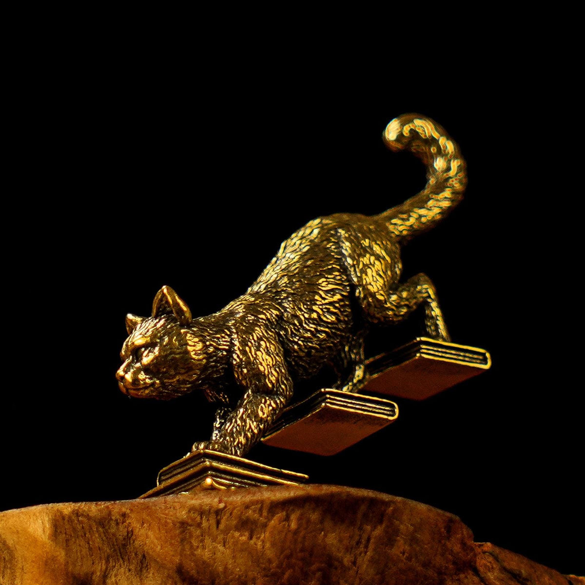 Solid Brass Walking Down Stairs Cat Figurine – Retro Playful Feline Sculpture Home Decor