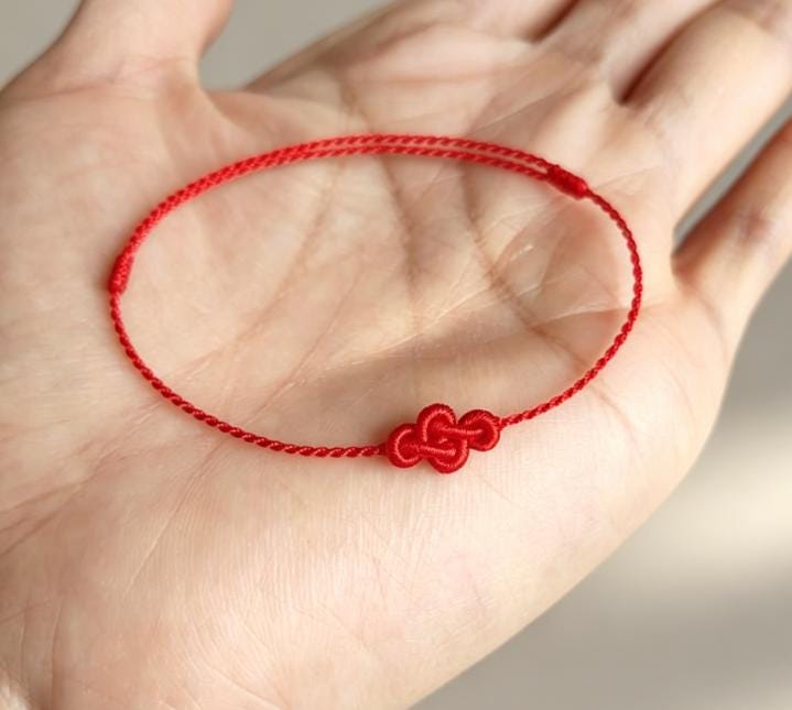 Red String Bracelet, Lucky Red Bracelet,Chinese Knot Bracelet, Minimalist Cord Jewelry, Adjustable Handmade Red Cord Bracelet,Good Luck Gift