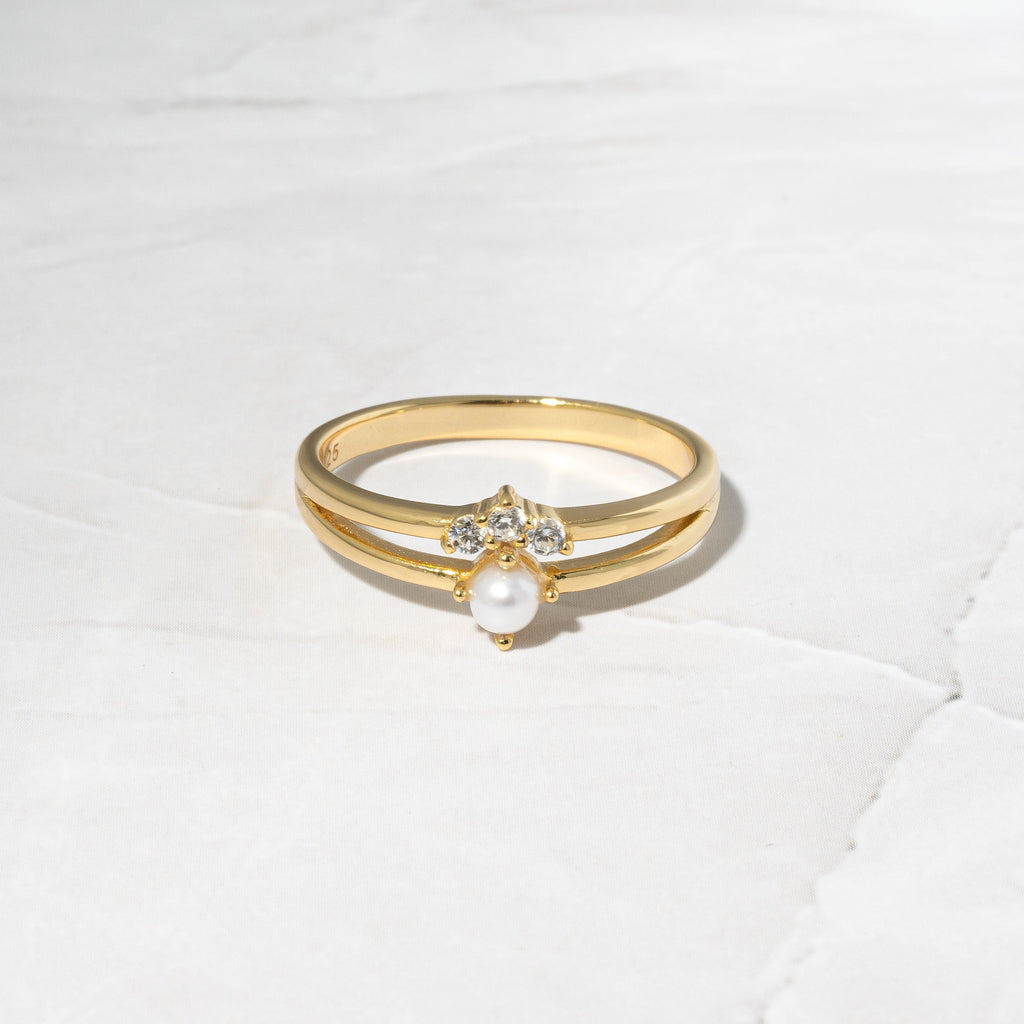 Pearl Ring Set Dainty Pearl Ring Gold Pearl Ring Stacking Ring Simple Ring June Birthstone Minimalist Ring Bridal Jewelry