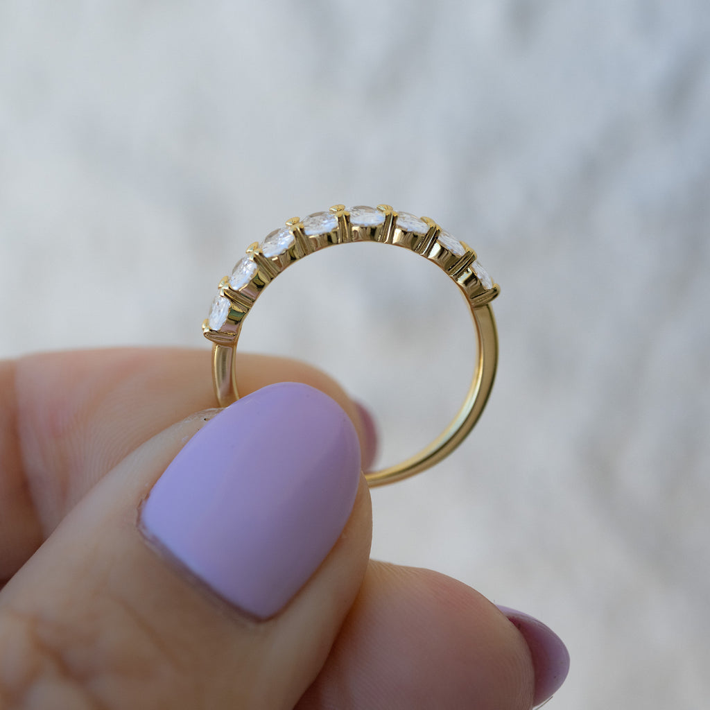 Oval Diamond Ring, Stacking Ring, Diamond Band, Wedding Band, Minimalist Ring, Dainty Ring, Stackable Ring, Gift for Her, CZ Ring, Ring