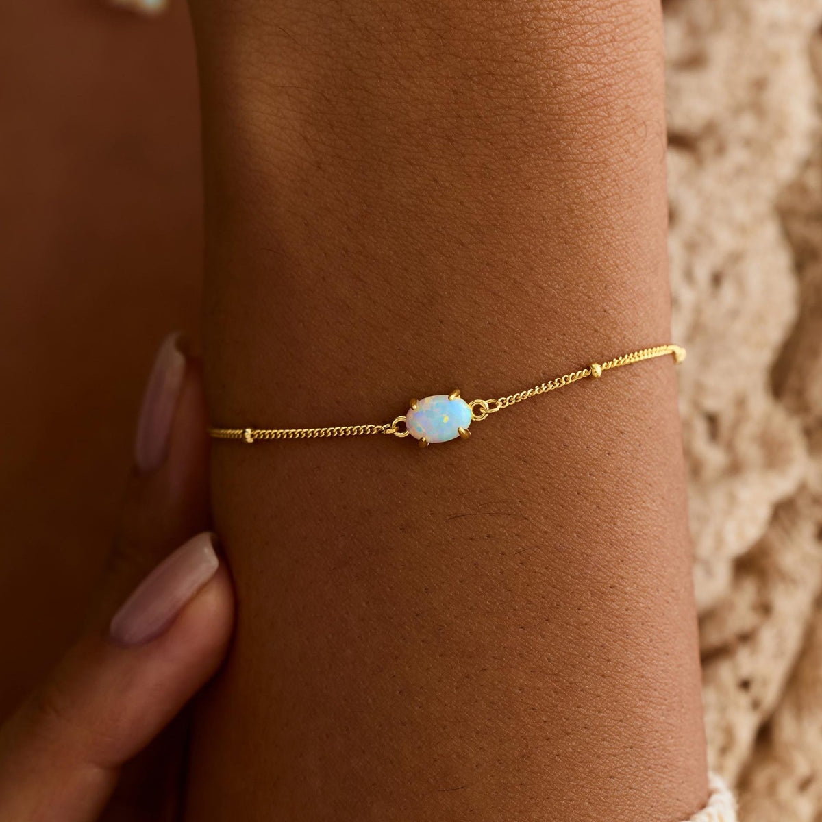 Opal Bracelet, Dainty Opal Jewelry, Minimalist Gold Beaded Chain, October Birthstone, Elegant Mom Bracelet, Gift for mom, Charming Jewelry