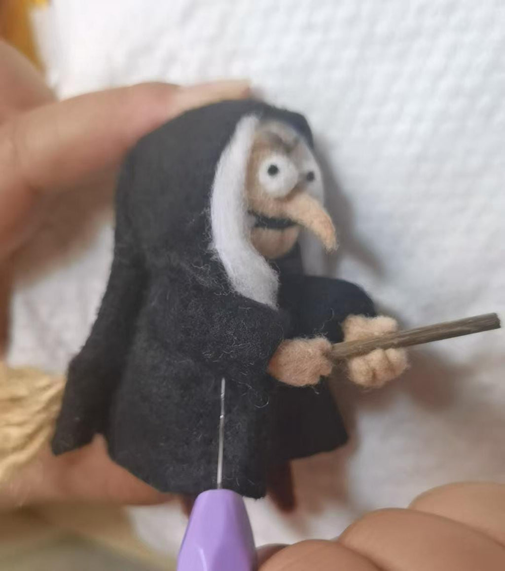 Needle Felted Witch Figurine, Handmade Wool Halloween Shelf Decor, Gift for Halloween Lovers