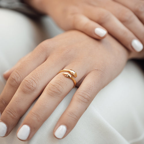 925 Sterling Silver Ring • Hug Ring • Stackable Ring • Minimalist Ring • Love Ring • Adjustable Ring • Gift for Women • Hugging Hand Ring