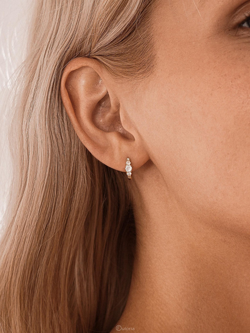 Classic Diamond Hoop Earrings, Minimalist Huggie Earrings, 925 Sterling Silver Earrings for Mom, Everyday Earrings, Bridesmaid Gift for Her