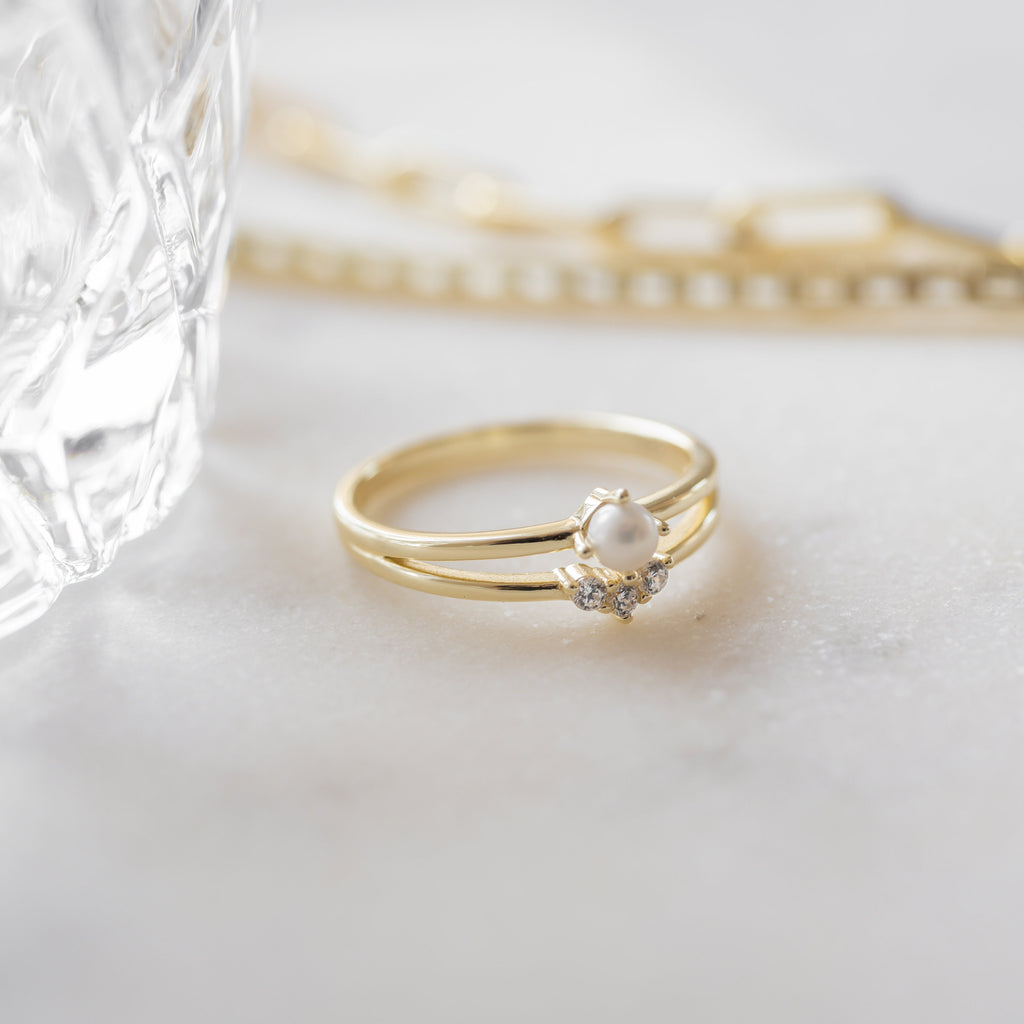 Pearl Ring Set Dainty Pearl Ring Gold Pearl Ring Stacking Ring Simple Ring June Birthstone Minimalist Ring Bridal Jewelry