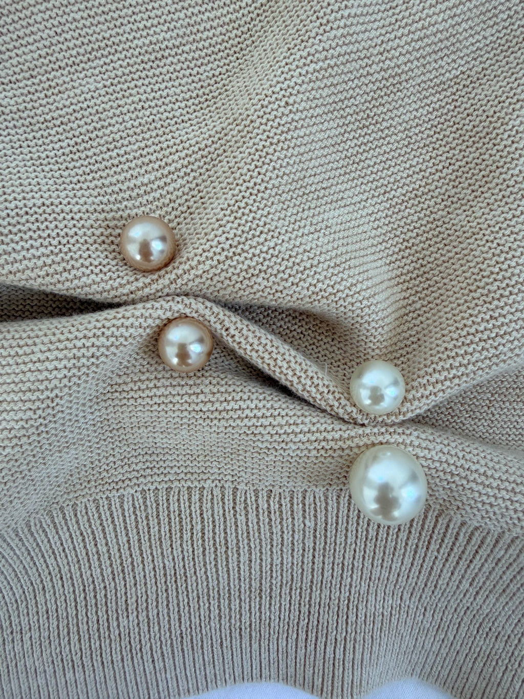 Elegant Gold Pearl Styling Pins | Brooch Scarf & Blouse Fasteners Set of 6