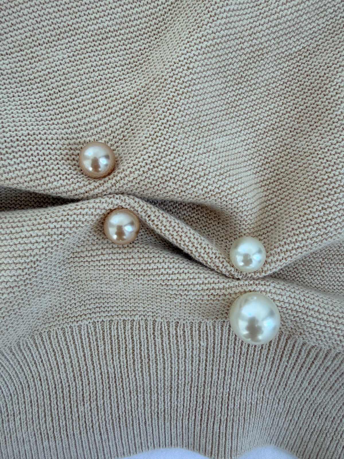 Elegant Gold Pearl Styling Pins | Brooch Scarf & Blouse Fasteners Set of 6