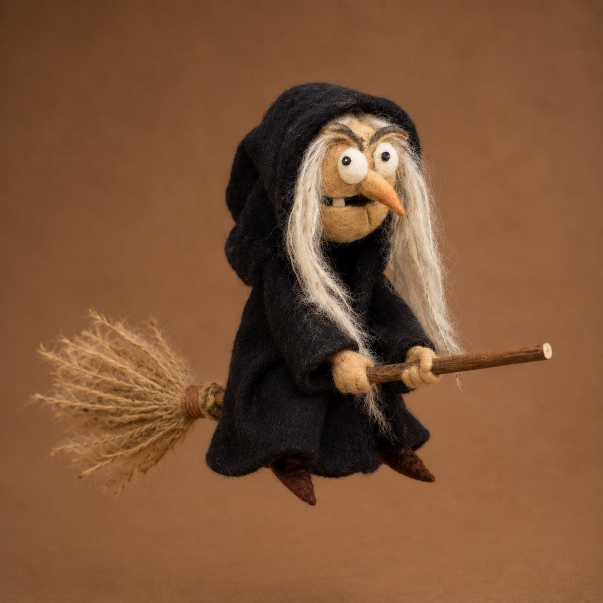 Needle Felted Witch Figurine, Handmade Wool Halloween Shelf Decor, Gift for Halloween Lovers