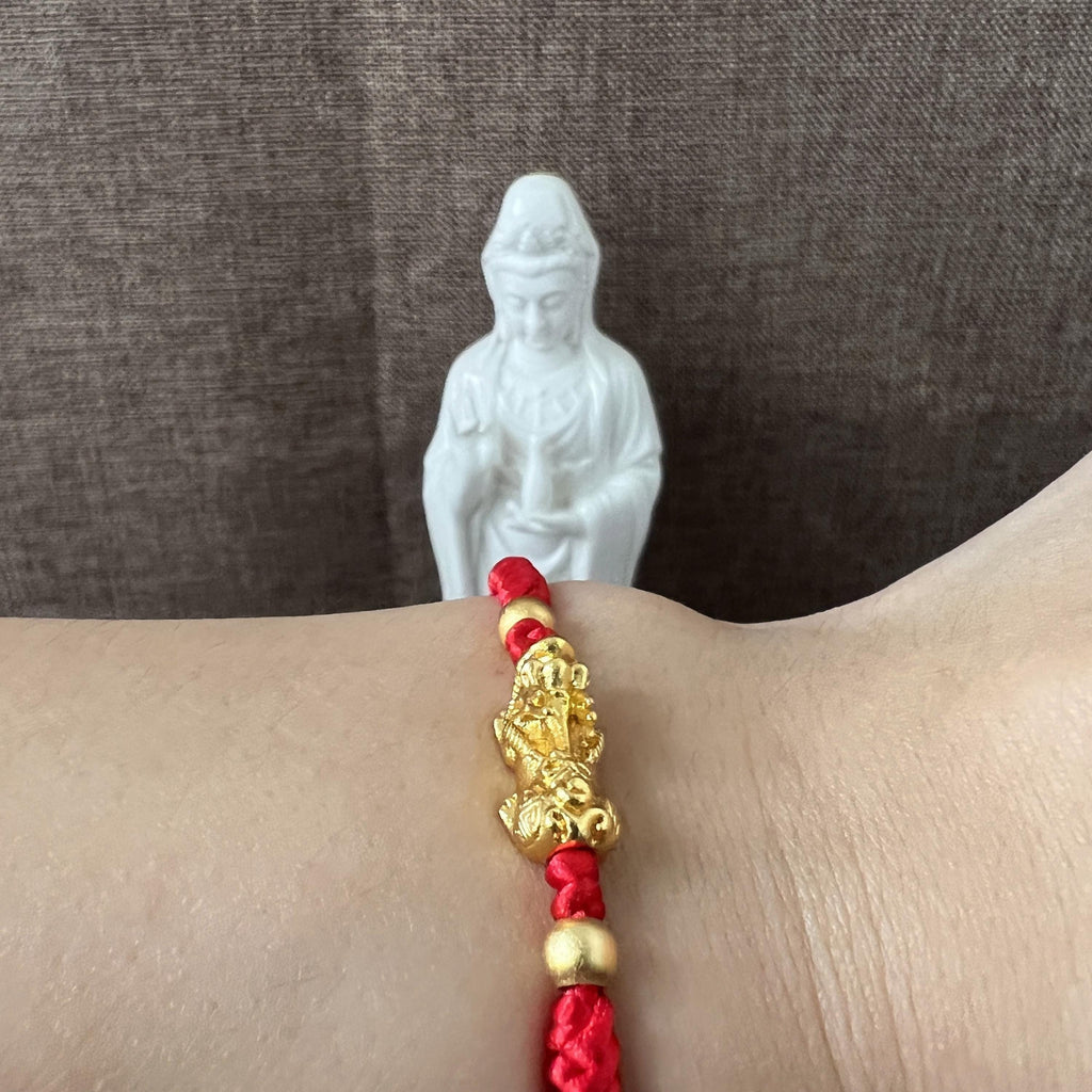 Pixiu Red String Bracelet for Abundance | 2026 Zodiac Talisman for Tiger, Dog, Goat | Waterproof & Non-Tarnish